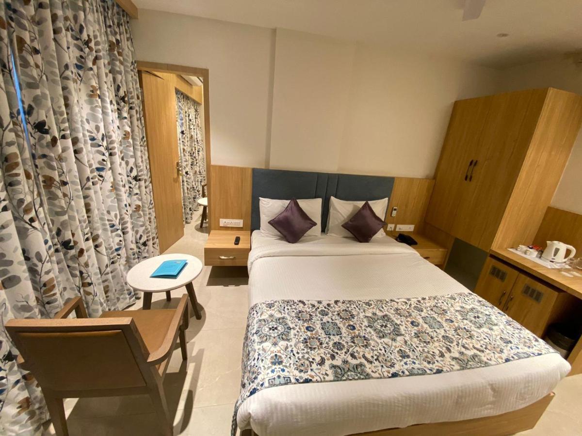 Hotel Mumbai House Express 烏代浦 外观 照片