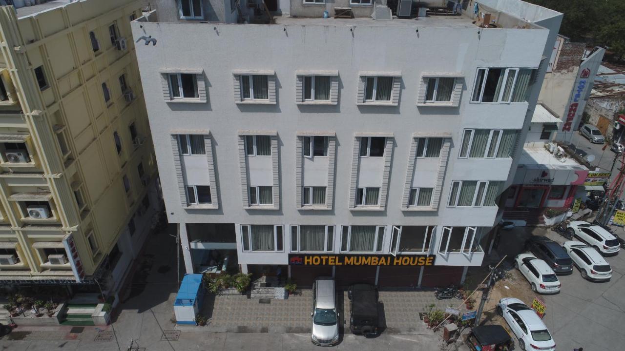 Hotel Mumbai House Express 烏代浦 外观 照片